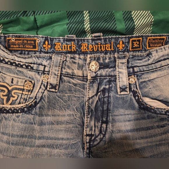 Mens Rock Revival jeans - Picture 3 of 5